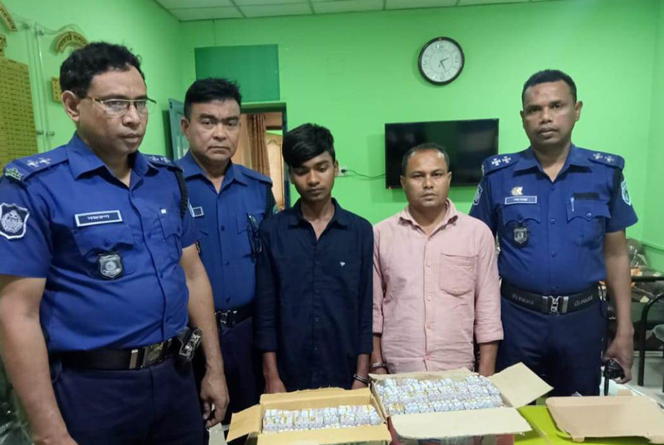 রংপুরে বিপুল মাদকসহ গ্রেফতার ২