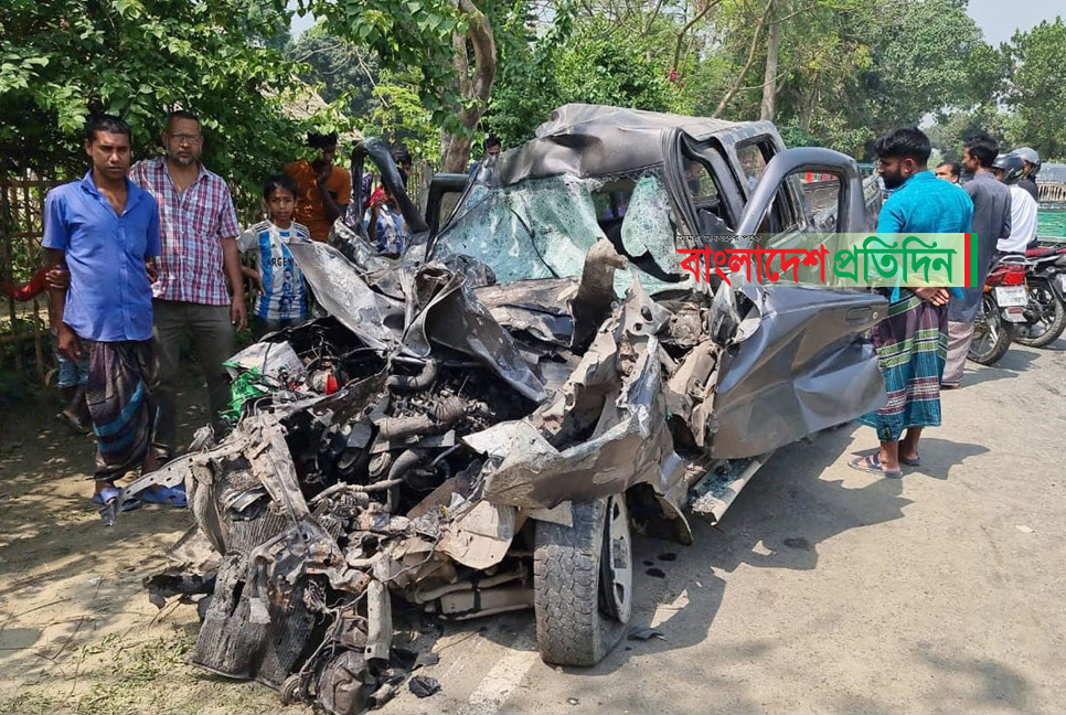 জামালপুরে ট্রাক-পিকআপ সংঘর্ষে চালকসহ নিহত ৩

