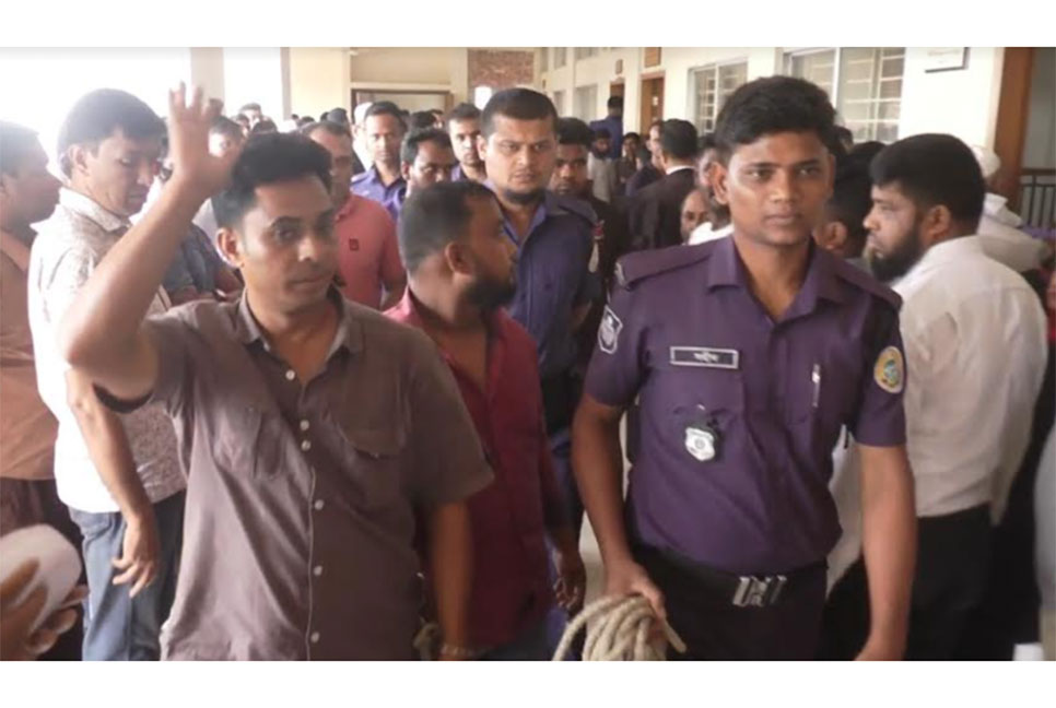 বরিশালে পুলিশের ওপর হামলার ঘটনায় ছাত্রলীগ নেতাসহ ৩ জন কারাগারে 