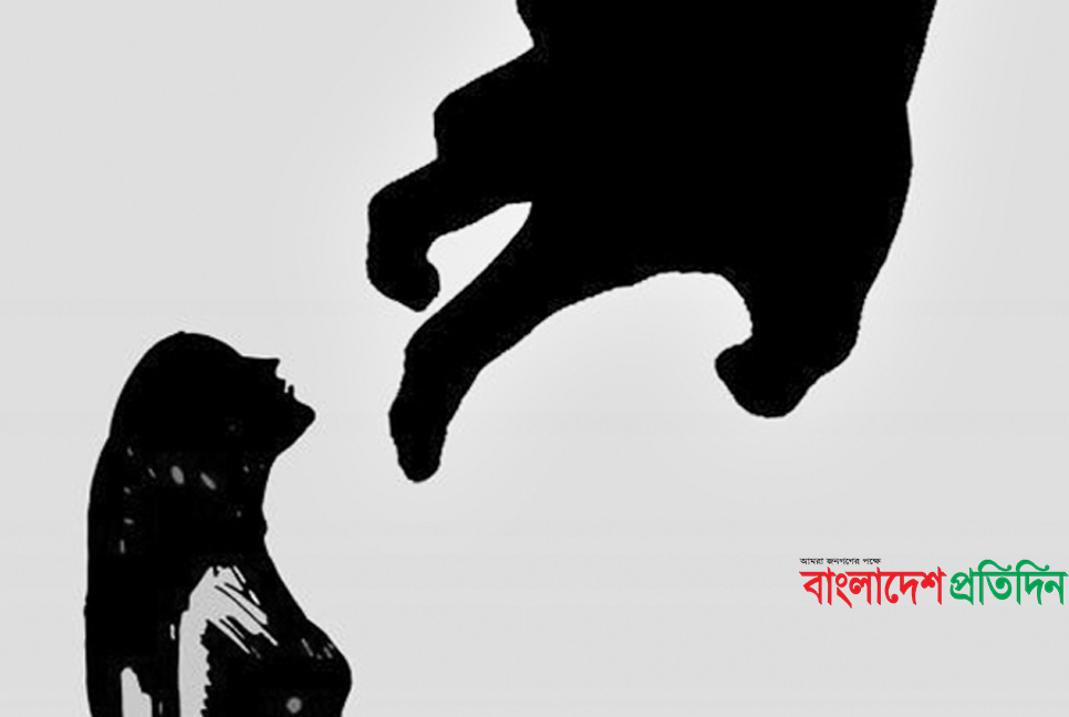 টাঙ্গাইলে শাশুড়ির সামনেই স্ত্রীকে কুপিয়ে হত্যা করল স্বামী