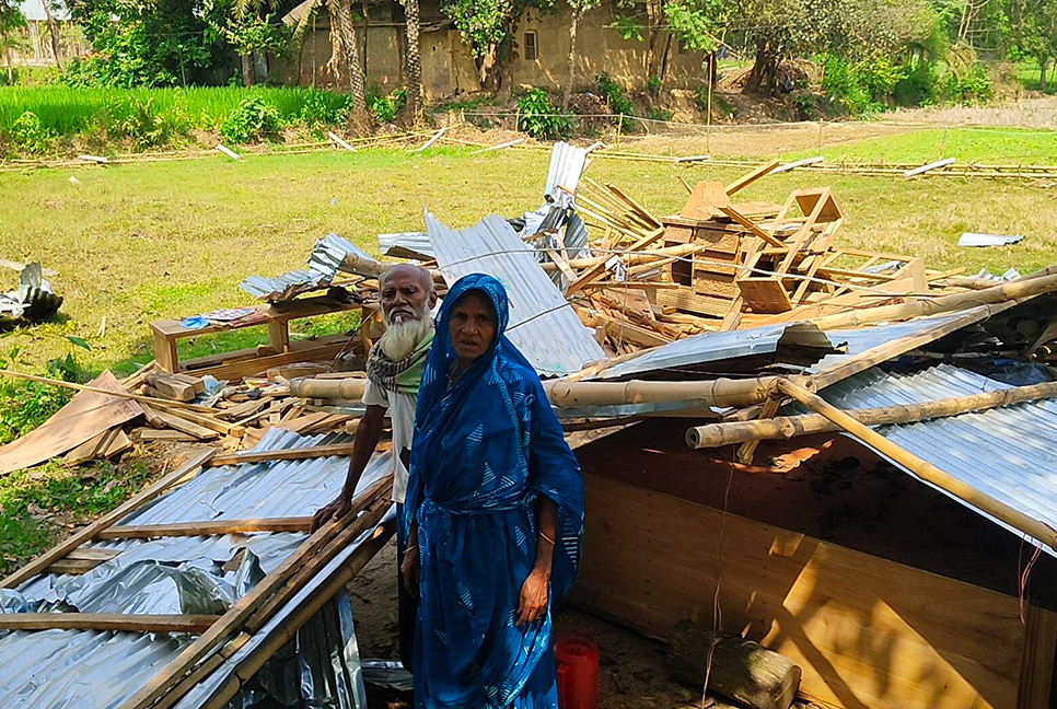 ভালুকায় দোকান ভাঙচুর ও লুটপাটের অভিযোগ  