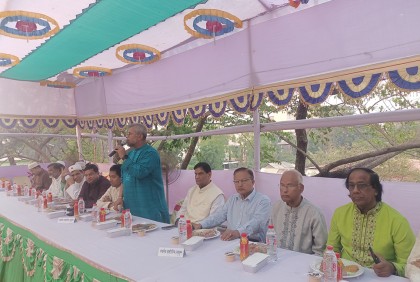 ধামরাইয়ে পৌরসভার উদ্যোগে ইফতার মাহফিল