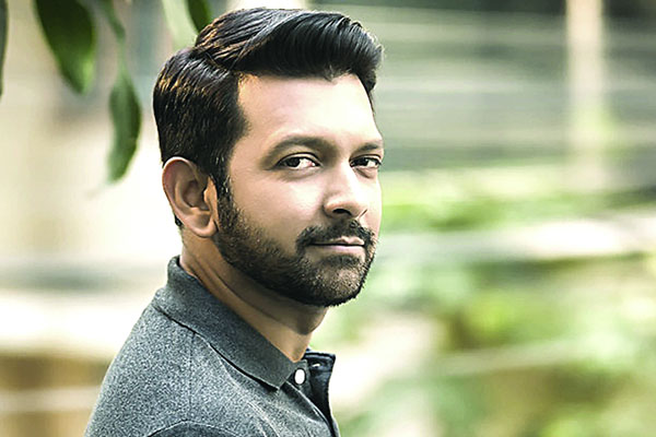 এতিমদের সঙ্গে তাহসান