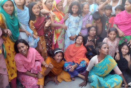আগুন লাগার দৃশ্য দেখতে গিয়ে হাতাহাতি, নিহত ১