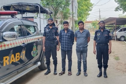 চট্টগ্রামে সাংবাদিকের উপর হামলা, দুইজন গ্রেফতার