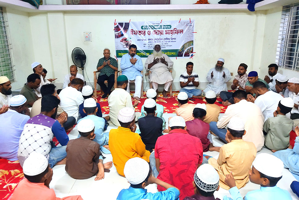 সিরাজগঞ্জে এম. মনসুর আলী ফাউন্ডেশনের উদ্যোগে ইফতার