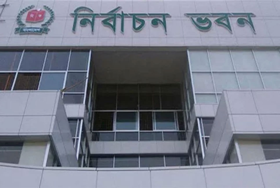 নির্বাচনে সাংবাদিকদের মোটরসাইকেল চলাচলে ইসির নিষেধাজ্ঞা