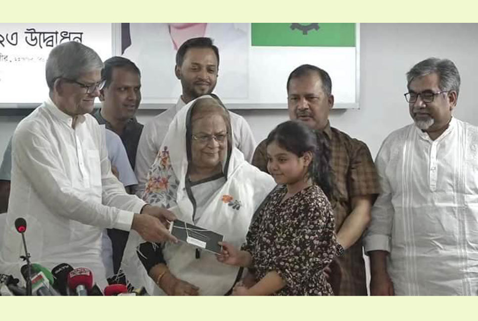 নির্যাতনের শিকার হওয়া পরিবারদের কান্না বৃথা যেতে পারে না : মির্জা ফখরুল