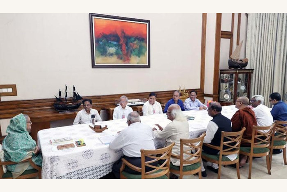 আওয়ামী লীগ সরকার সব ধর্মের মানুষের অধিকার নিশ্চিত করতে কাজ করে : প্রধানমন্ত্রী

