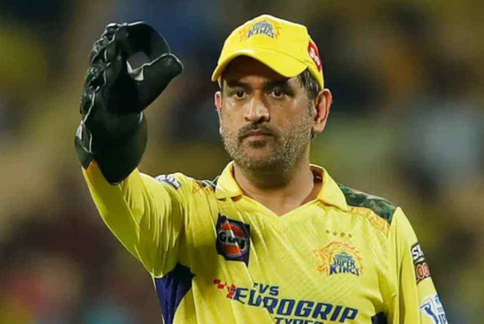 ধোনির অন্য রকম ডাবল সেঞ্চুরি