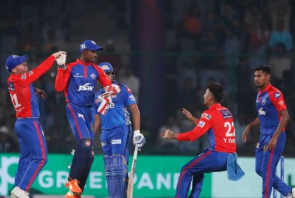 ম্যাচ হারের পর মুস্তাফিজকে নিয়ে যা বললেন ওয়ার্নার