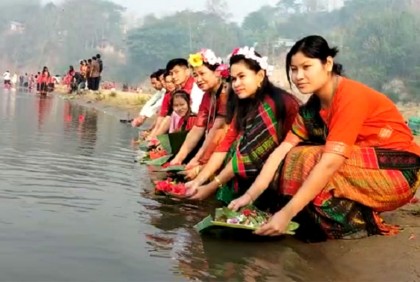 চাকমা ও তঞ্চঙ্গ্যা সম্প্রদায়ের ‘ফুল বিঝু’ উৎসব উদযাপন