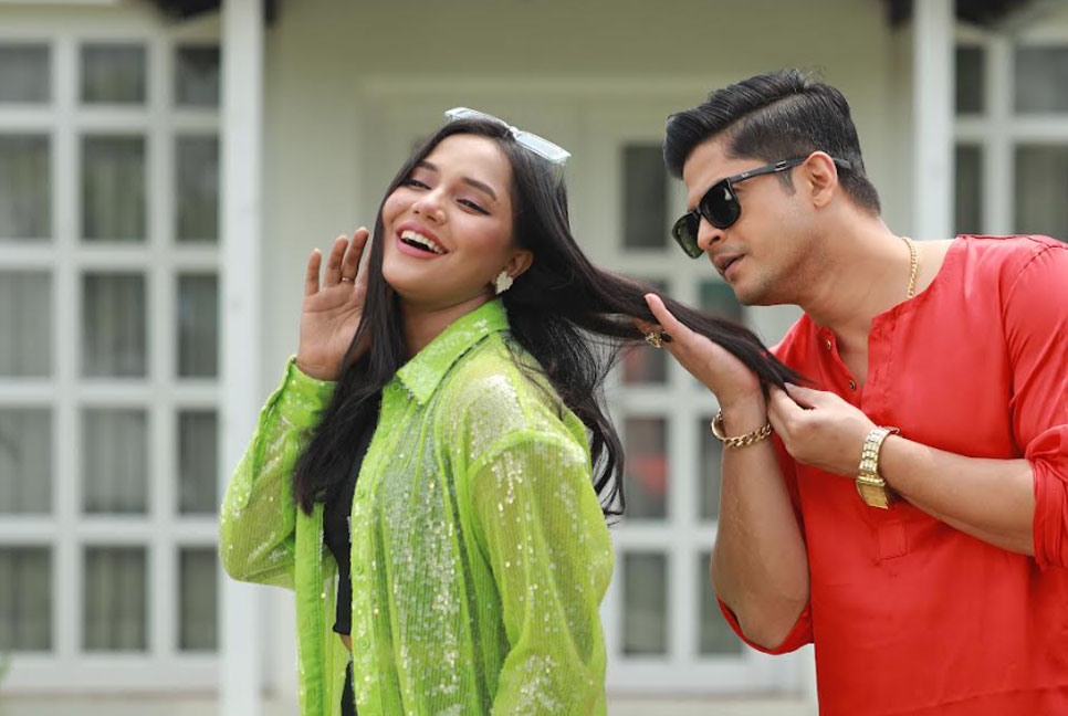 সামিরা খান মাহি এবার চিত্রনায়িকা
