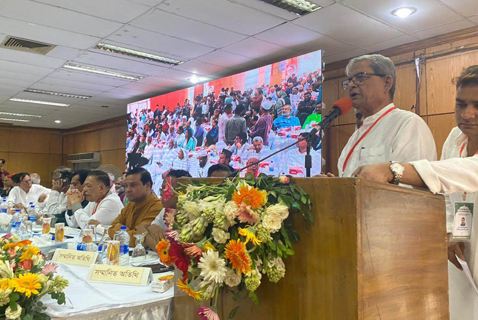আওয়ামী লীগ আবারও ক্ষমতায় এলে দেশের সার্বভৌমত্ব থাকবে না : মির্জা ফখরুল