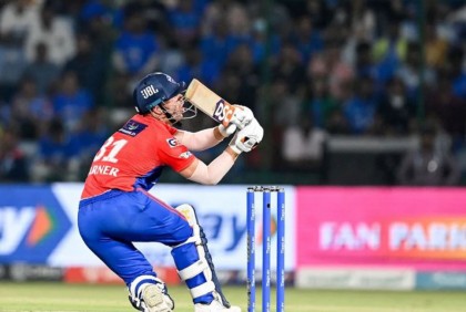 ‘ওয়ার্নারের স্ট্রাইক রেট নিয়ে কেউ প্রশ্ন তুলছে না কেন?’