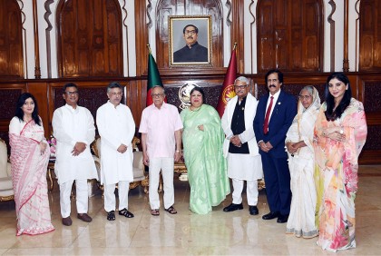 বঙ্গভবনে রাষ্ট্রপতির সঙ্গে স্পিকারের সৌজন্য সাক্ষাৎ

