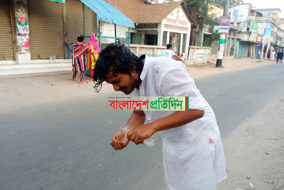 বাগেরহাটে রাস্তাঘাট ফাঁকা, তাপমাত্রা ৪১.২ ডিগ্রি  

