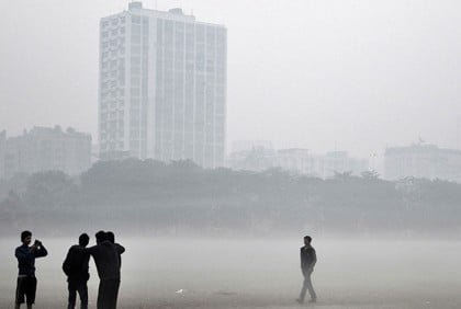 সূর্যের দাবদাহে অতিষ্ঠ পশ্চিমবঙ্গের মানুষ 