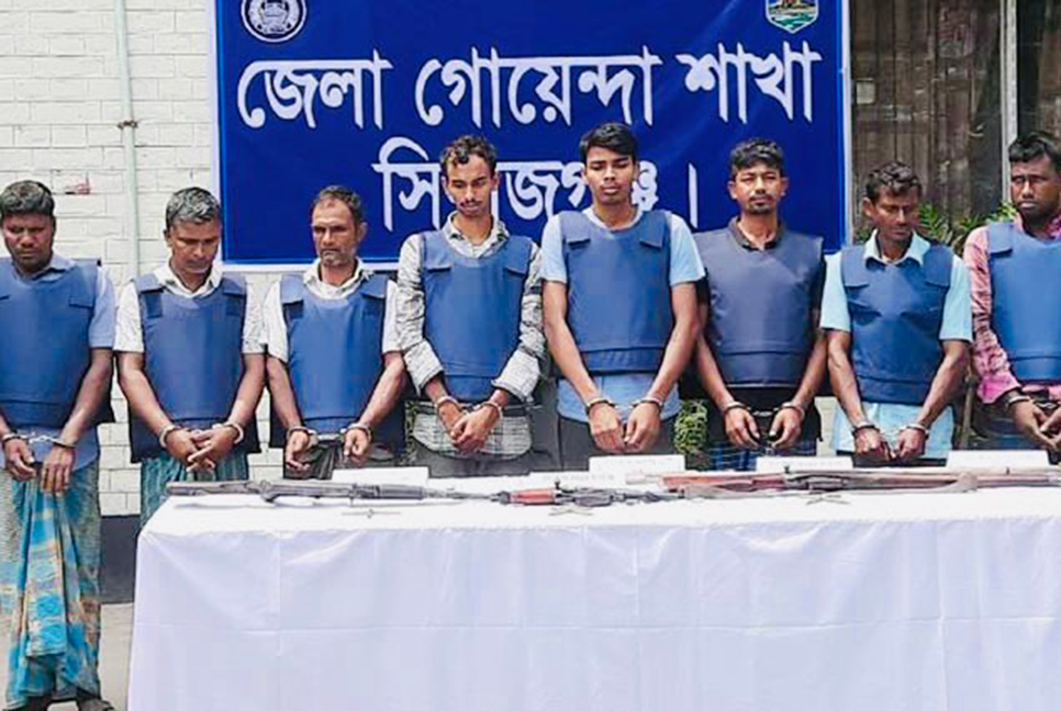 তাড়াশে হত্যার ঘটনায় আটক ৮