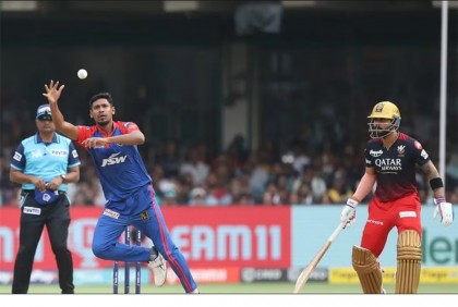 বিবর্ণ মোস্তাফিজ, ৩ ওভারে দিলেন ৪১ রান

