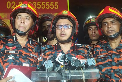 নিউমার্কেটে ব্যানার-ফেস্টুনের কারণে আগুন দ্রুত ছড়ায় : ফায়ার সার্ভিস