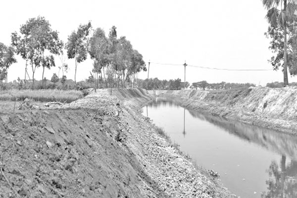 খাল পুনঃখননে খুশি হাজারো কৃষক