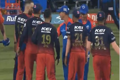 একে অপরকে এড়িয়ে গেলেন গাঙ্গুলি-কোহলি?