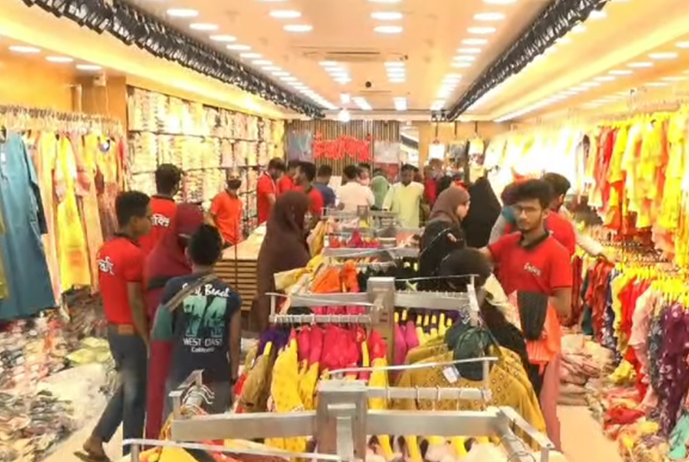 জমে উঠেছে ভোলার ঈদ বাজার