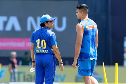 ছেলের আইপিএলে অভিষেক, যে বার্তা দিলেন শচীন