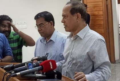 নমিনেশন বাতিলে কর্মকর্তাদের যত্নবান হওয়ার নির্দেশ সিইসির

