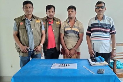 বাগেরহাটে মাদক কারবারি গ্রেফতার