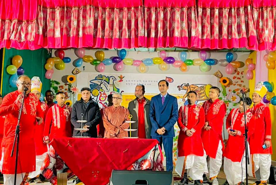 ইতালিতে বর্ষবরণ : দেশীয় সংস্কৃতি ছড়িয়ে দেওয়ার আহ্বান

