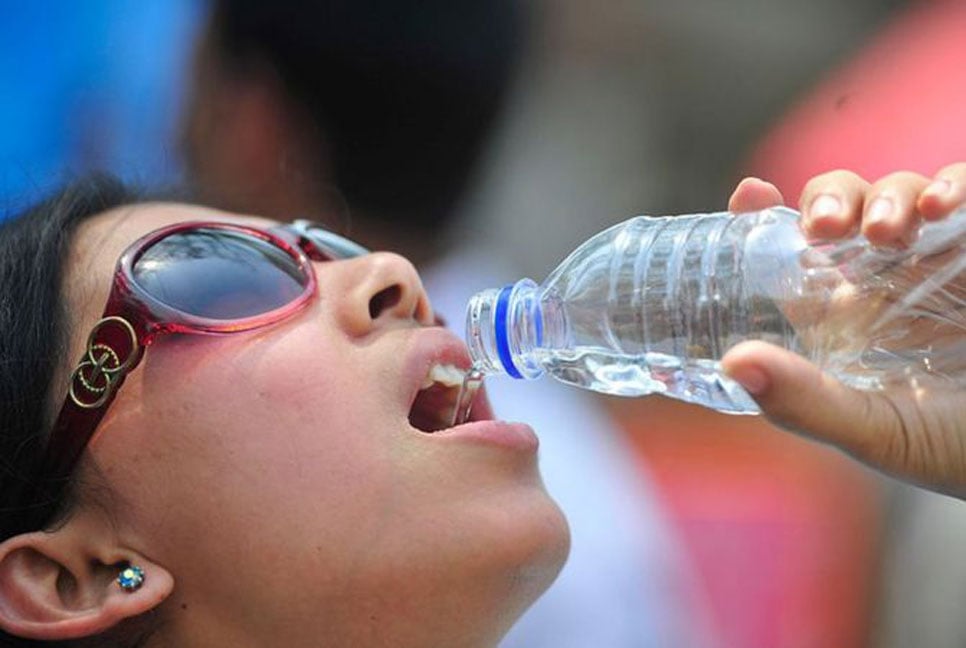তীব্র এই গরমে যেসব বিষয়ে সতর্কতা জরুরি