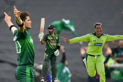 শোয়েবকে শাহিনের বুদ্ধিদীপ্ত খোঁচা