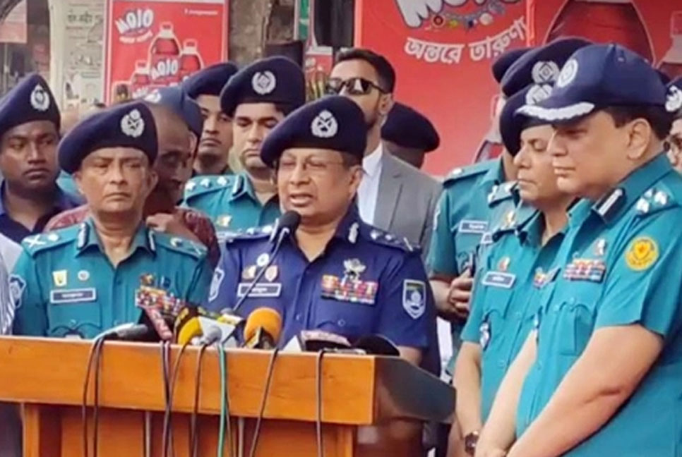 সারাদেশের ঈদের জামাত ঘিরে কঠোর নিরাপত্তা ব্যবস্থা থাকবে : আইজিপি

