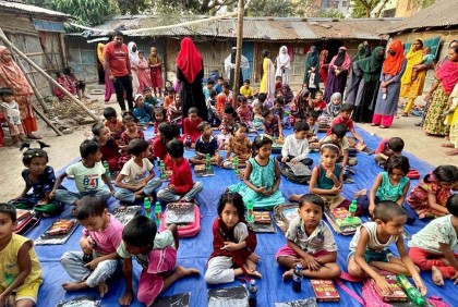 সুবিধাবঞ্চিত শিশুদের মুখে হাসি ফোটাচ্ছে ‘হ্যালো জুনিয়র’