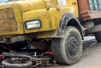 ট্রাক ও মোটরসাইকেলের মুখোমুখি সংঘর্ষ, নিহত ১

