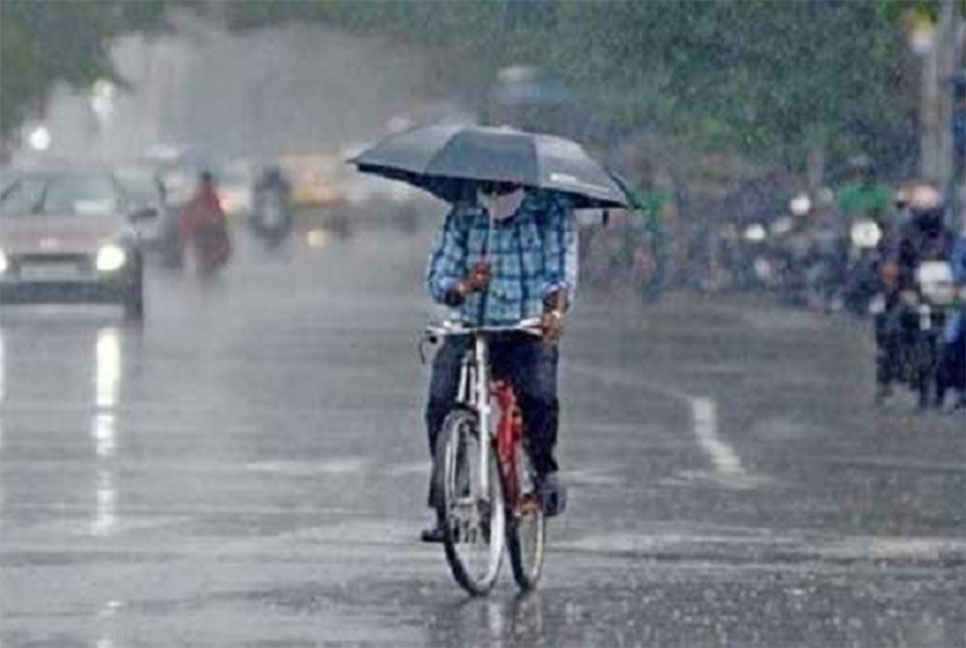 রাজধানীসহ দেশের বিভিন্ন স্থানে আজ বৃষ্টির সম্ভাবনা