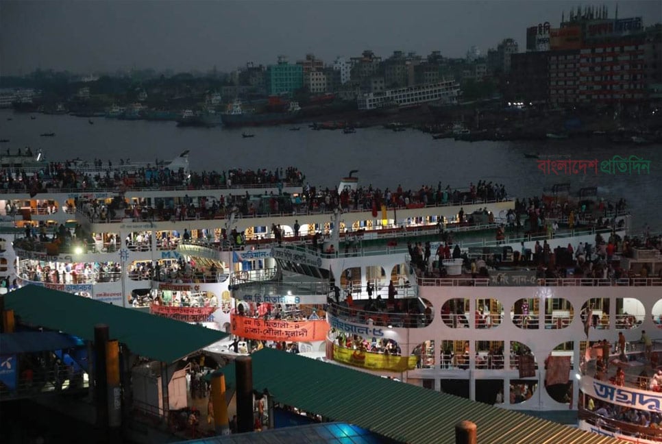 সদরঘাট থেকে লঞ্চ চলাচল সাময়িকভাবে বন্ধ ঘোষণা