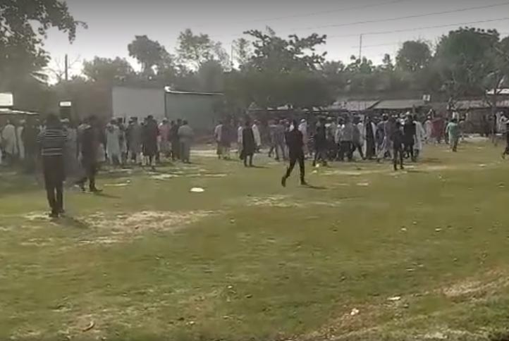 ঈদগাহে চাঁদা তোলা নিয়ে দু'পক্ষের সংঘর্ষে আহত ৯