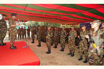 ঈদ উপলক্ষে চট্টগ্রামের দুর্গম ক্যাম্প পরিদর্শন করলেন সেনাবাহিনী প্রধান