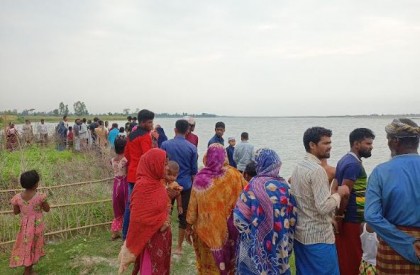 তিস্তা পার হওয়ার সময় নৌকাডুবি, বৃদ্ধ নিখোঁজ