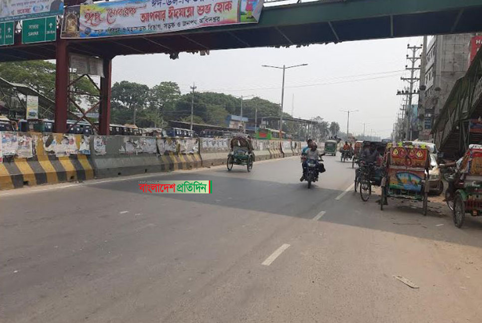 ভোগান্তি ছাড়াই কর্মস্থলে ফিরছে মানুষ