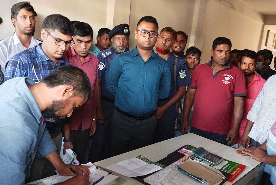 ফুলপুরে ক্লিনিক ম্যানেজারকে জরিমানা, কর্মচারীর জেল