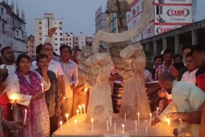 রানা প্লাজা ট্র্যাজেডির ১০ বছর, নিহতদের স্মরণে মোমবাতি প্রজ্জ্বলন