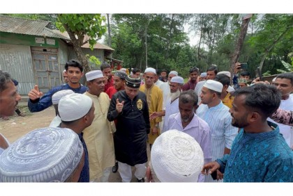 নোয়াখালীতে একরাম চৌধুরীর ঈদের শুভেচ্ছা বিনিময়