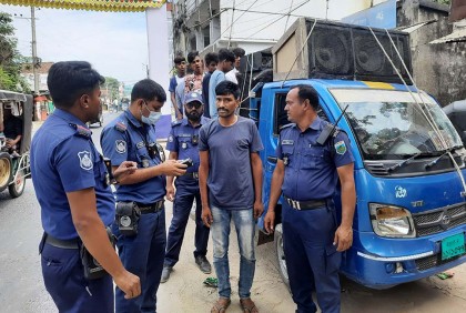 জয়পুরহাটে ডিজে পার্টি ও মোটরসাইকেল মহড়া রোধে ট্রাফিক পুলিশের অভিযান

