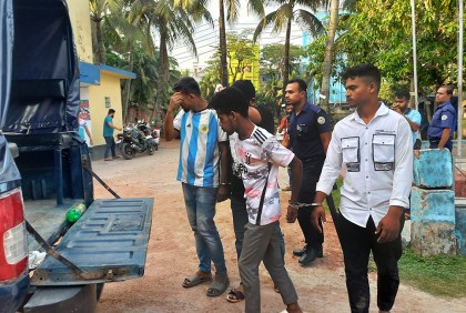 ঝালকাঠিতে দুই গ্রামবাসীর সংঘর্ষে আহত ১৪, আটক ৬