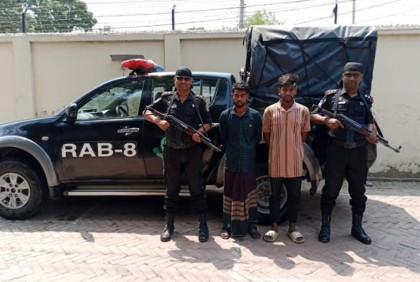 বোয়ালমারীতে কিশোর গ্যাংয়ের ২ সদস্য আটক