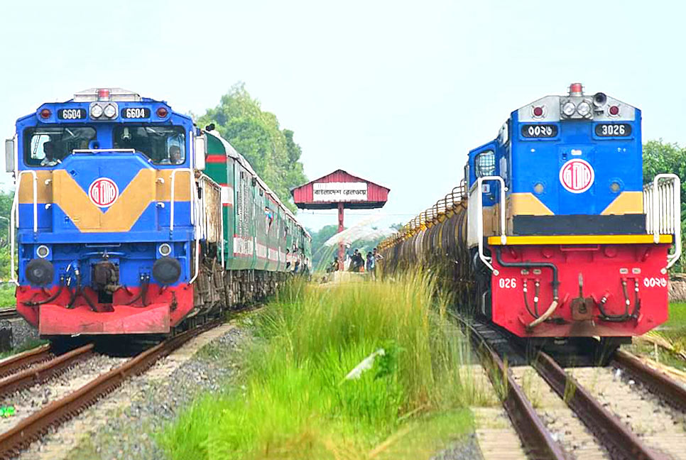 ঢাকার সঙ্গে চট্টগ্রাম-সিলেটের রেল যোগাযোগ বন্ধ